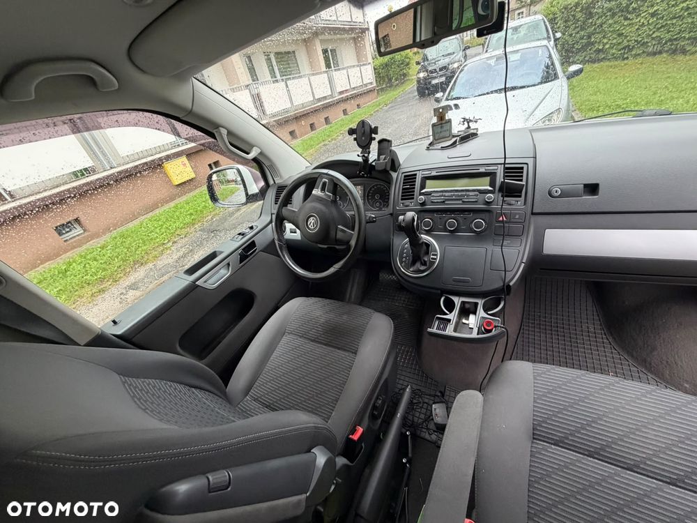 Volkswagen Multivan - 7