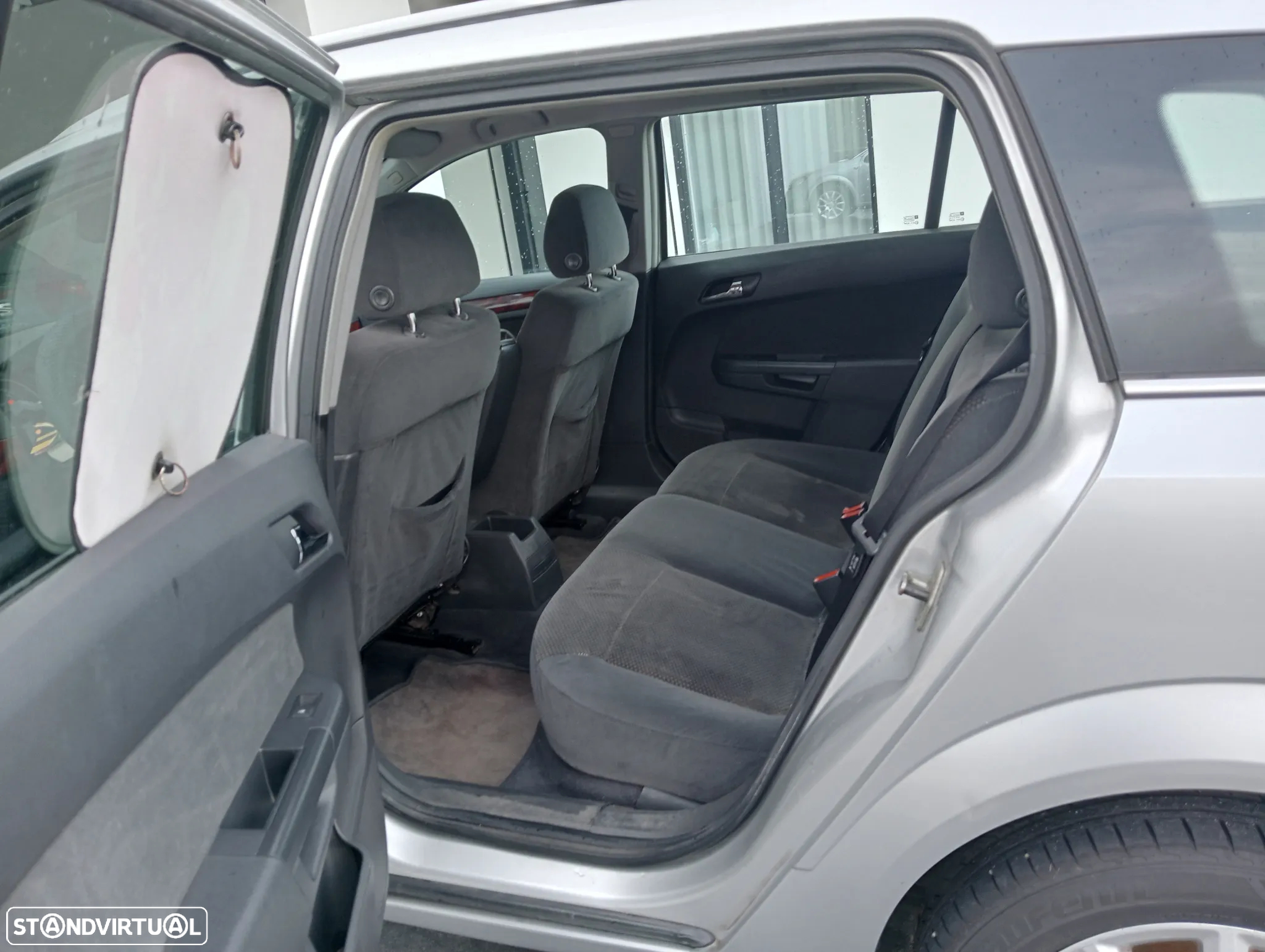 Opel Astra Caravan - 4