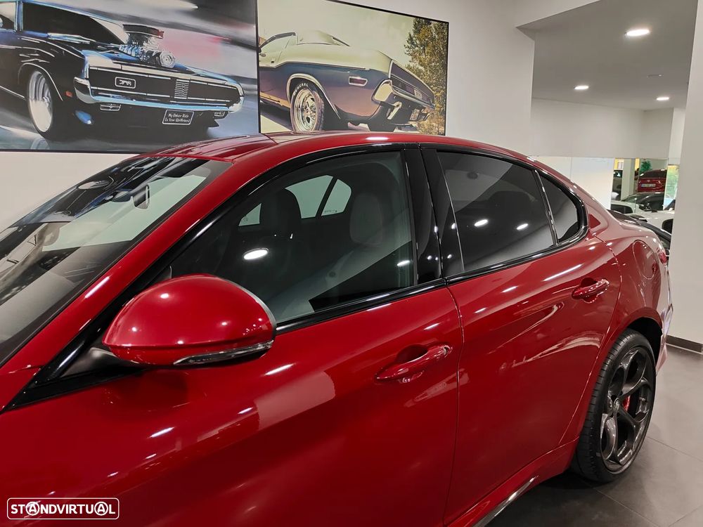 Alfa Romeo Giulia 2.9 Bi-Turbo Quadrifoglio AT8 - 15