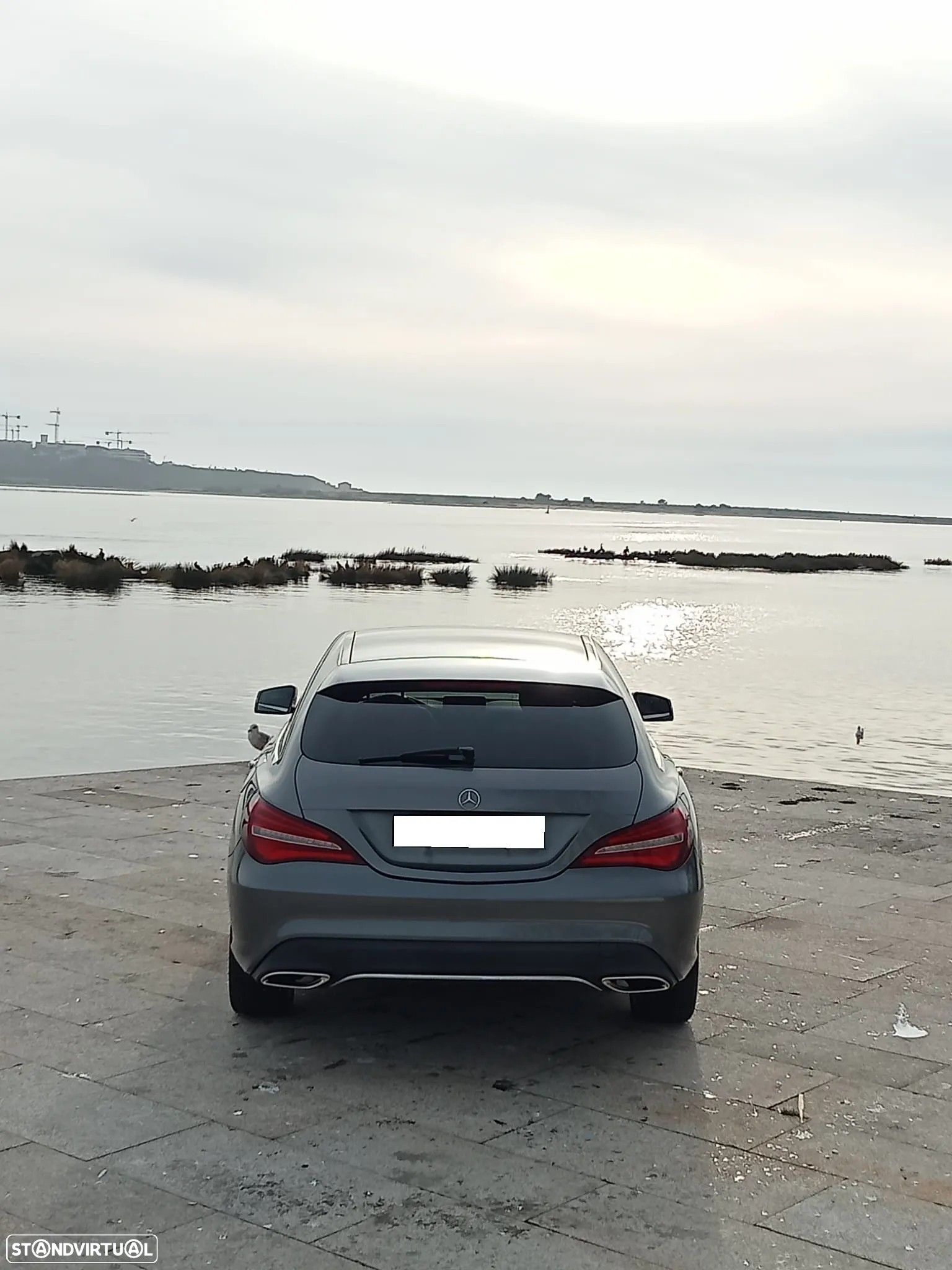 Mercedes-Benz CLA 180 Shooting Brake d 7G-DCT Urban - 11