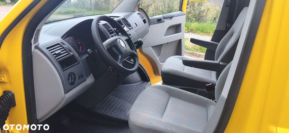 Volkswagen TRANSPORTER T5 - 26