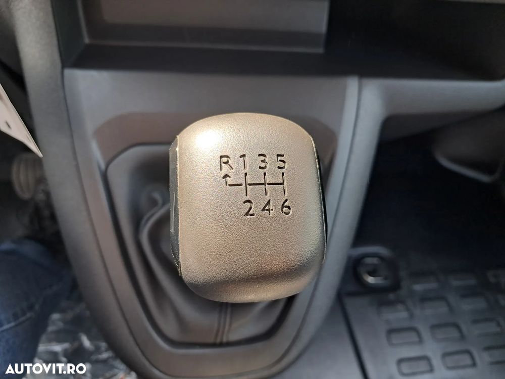 Opel VIVARO VAN L3 1.5 diesel 120 CP - 22