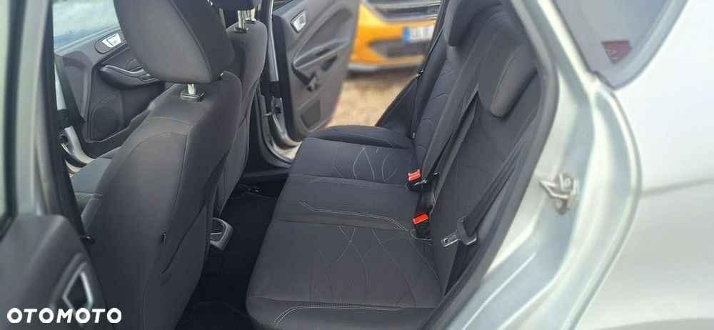 Ford Fiesta - 11