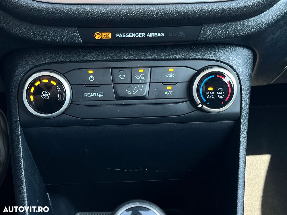 Ford Fiesta - 23