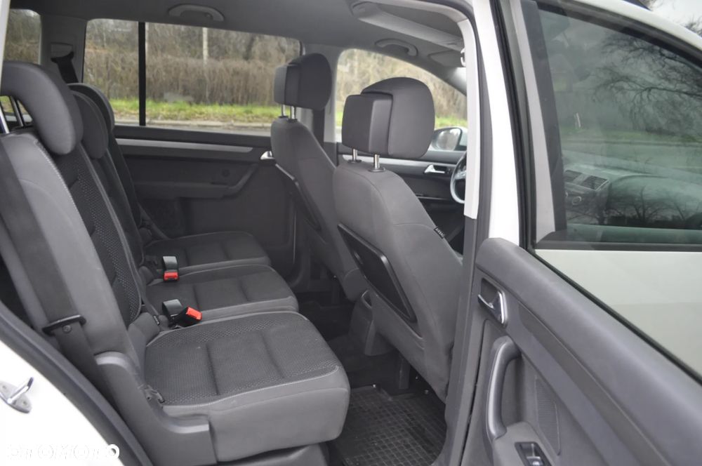 Volkswagen Touran 2.0 TDI BMT Special Edition DSG - 12