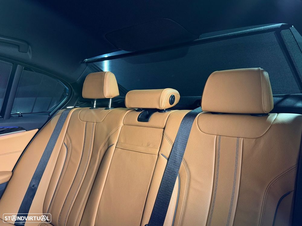 BMW 530 e iPerformance Line Luxury - 43