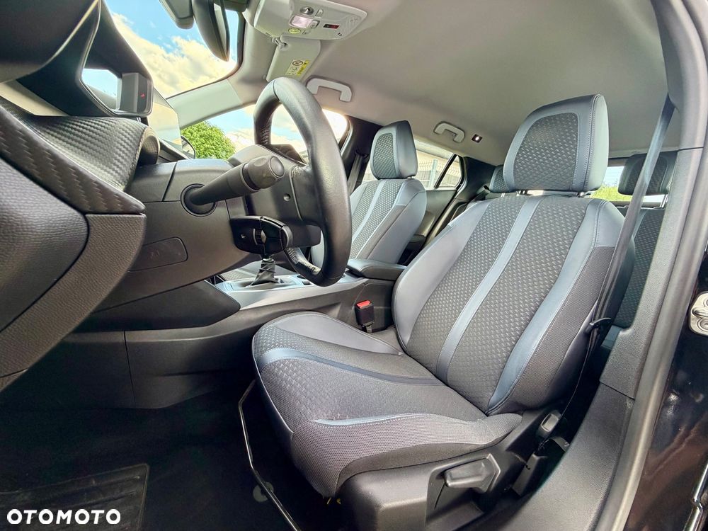 Peugeot 2008 PureTech 100 Stop&Start Allure - 12