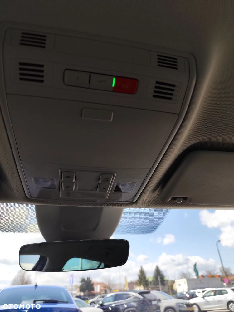 Skoda Superb 2.0 TDI SCR 4x4 Scout DSG - 10