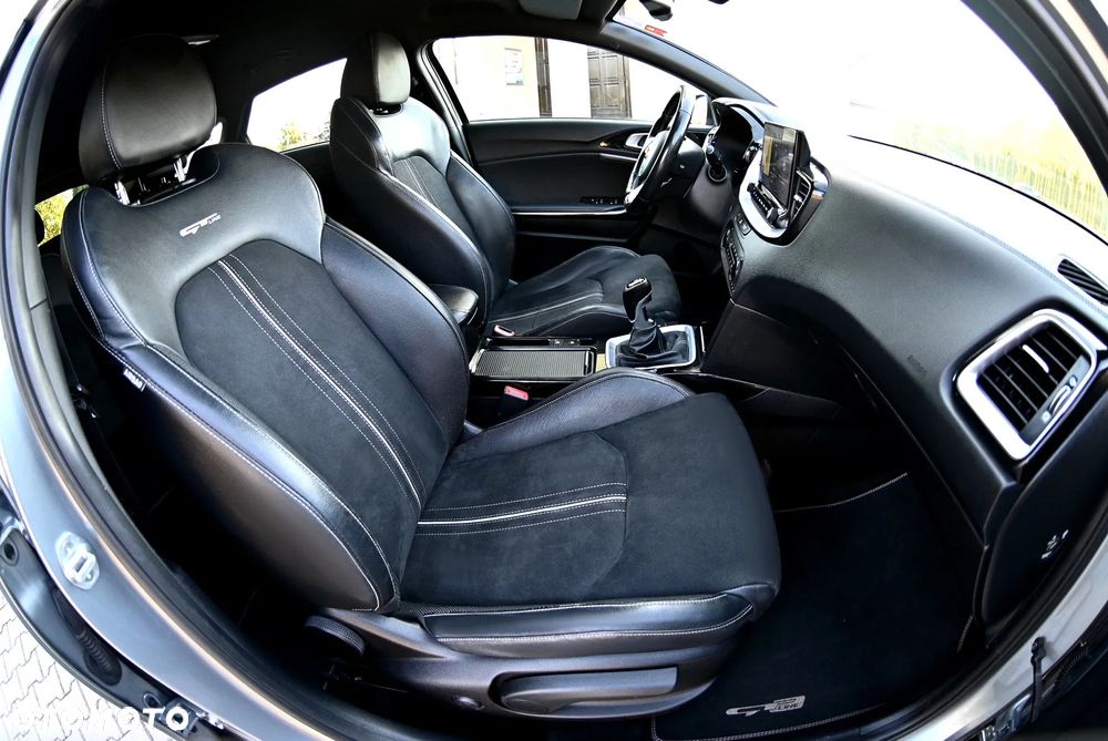 Kia ProCeed 1.4 T-GDI GT Line - 19