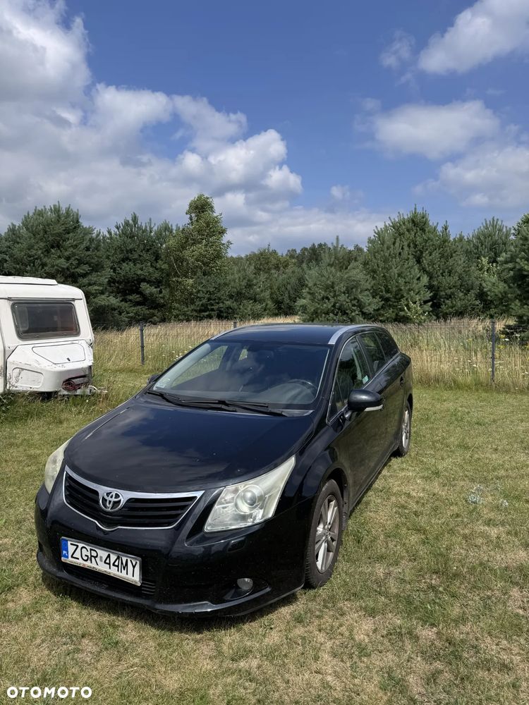 Toyota Avensis 2.0 D-4D Sol - 2