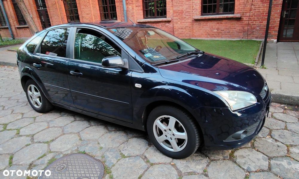 Ford Focus 1.6 16V Trend - 1