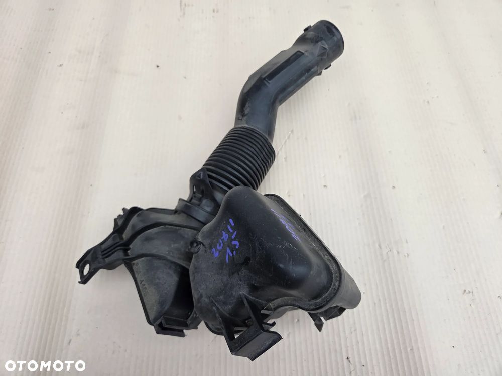 Rezonator dolot powietrza rura Peugeot 208 II 1.5 BLUEHDI    9824251780 - 1