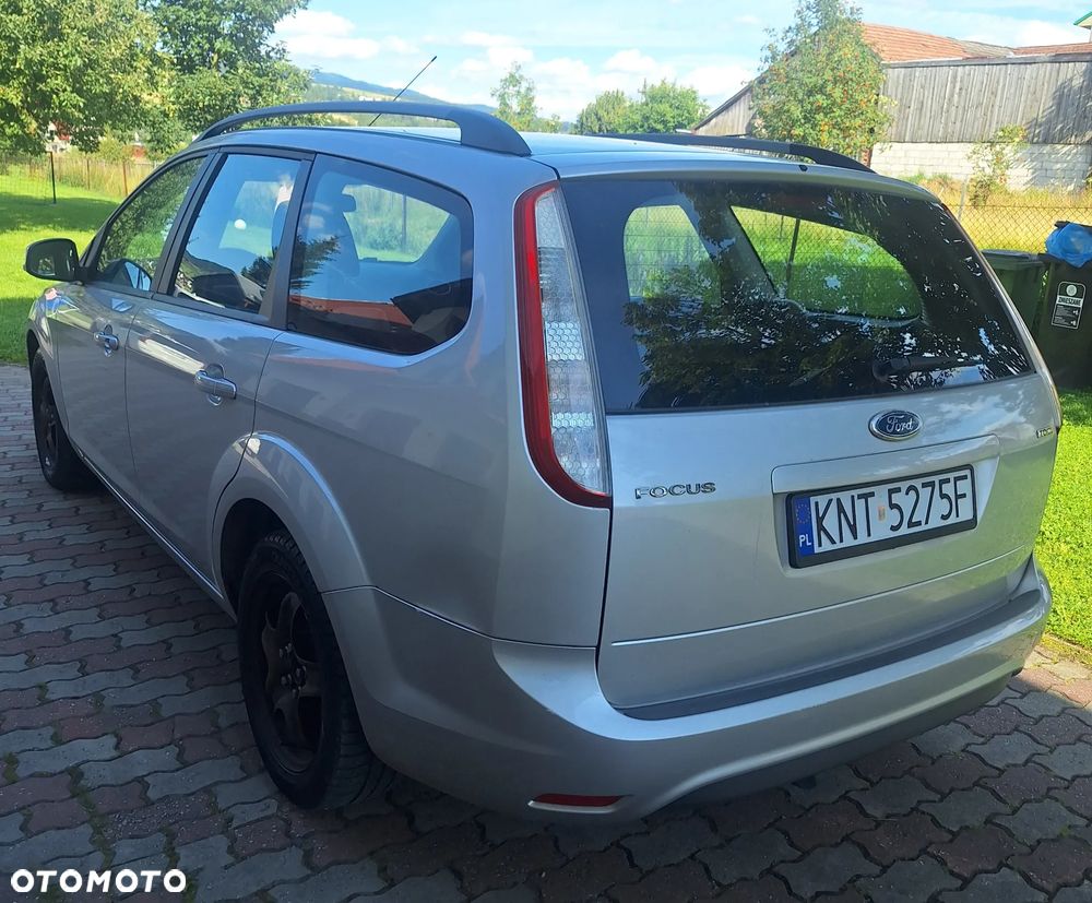 Ford Focus 1.6 TDCi DPF Titanium - 9
