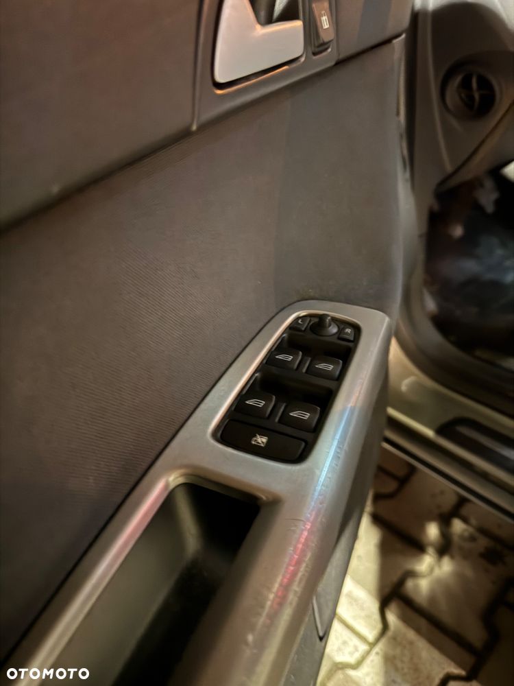 Volvo V50 2.0D Momentum - 19