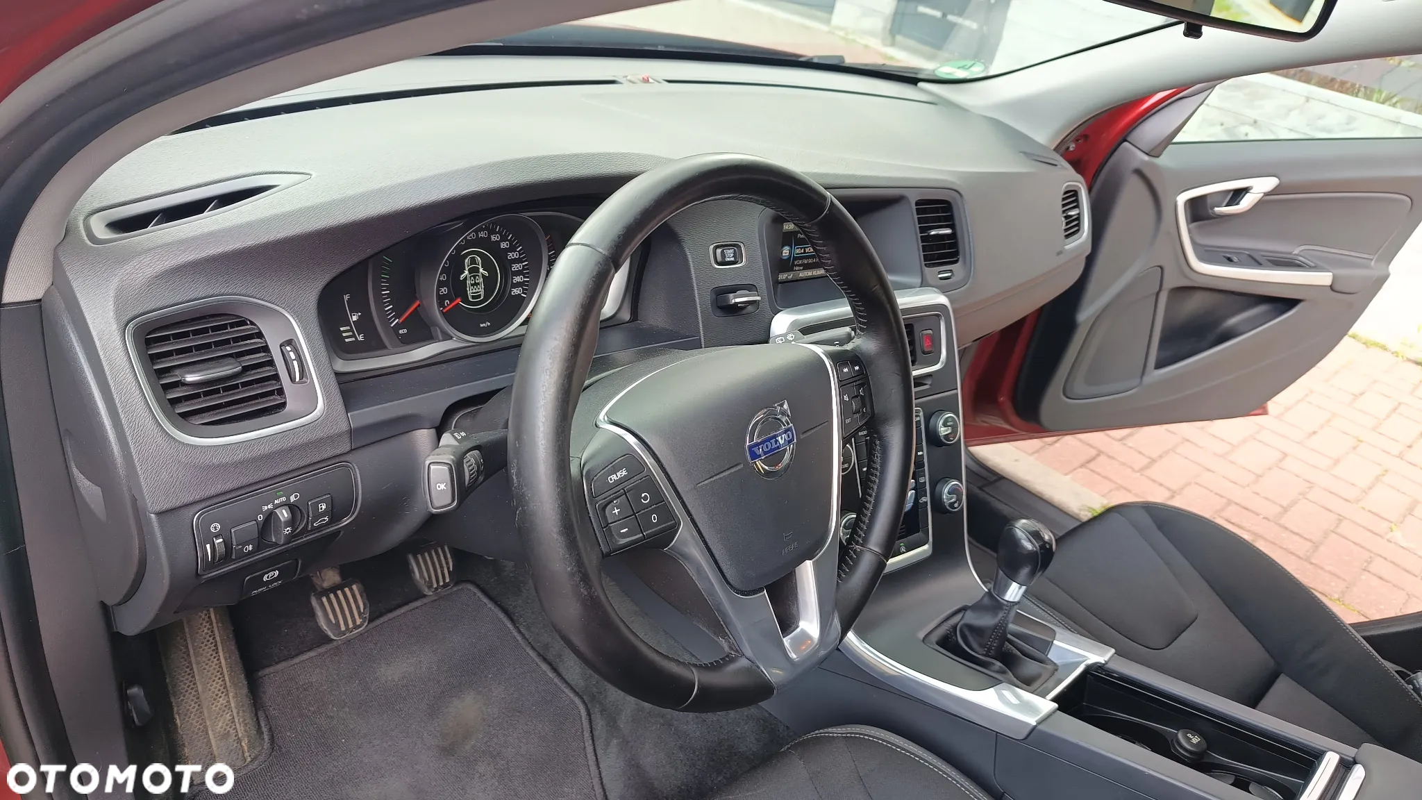 Volvo V60 T4 Kinetic - 22