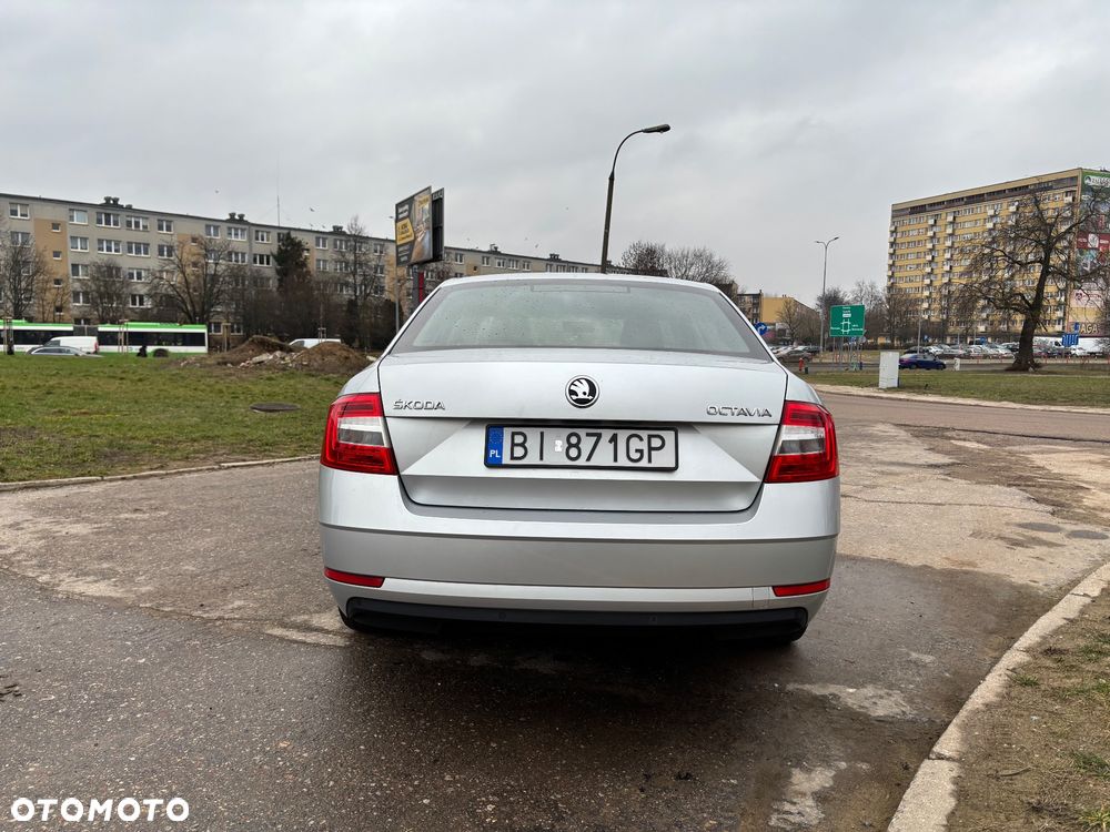Skoda Octavia 1.6 TDI Active - 13