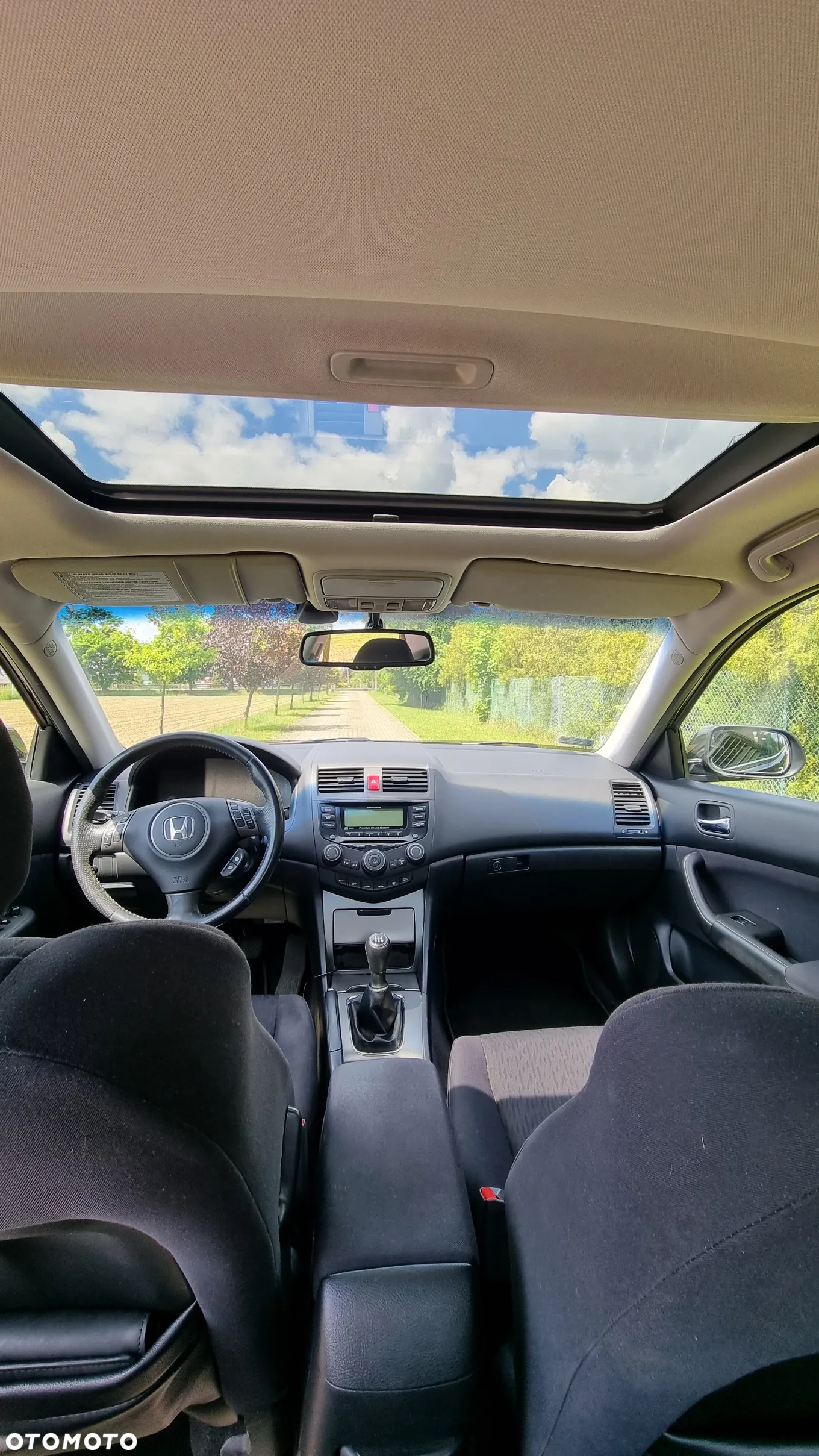 Honda Accord 2.0 Executive - 12