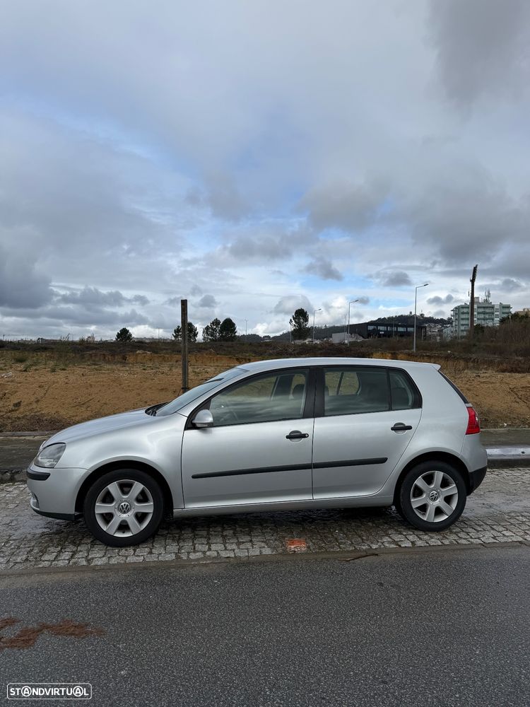 VW Golf 1.6 FSi Confortline - 2