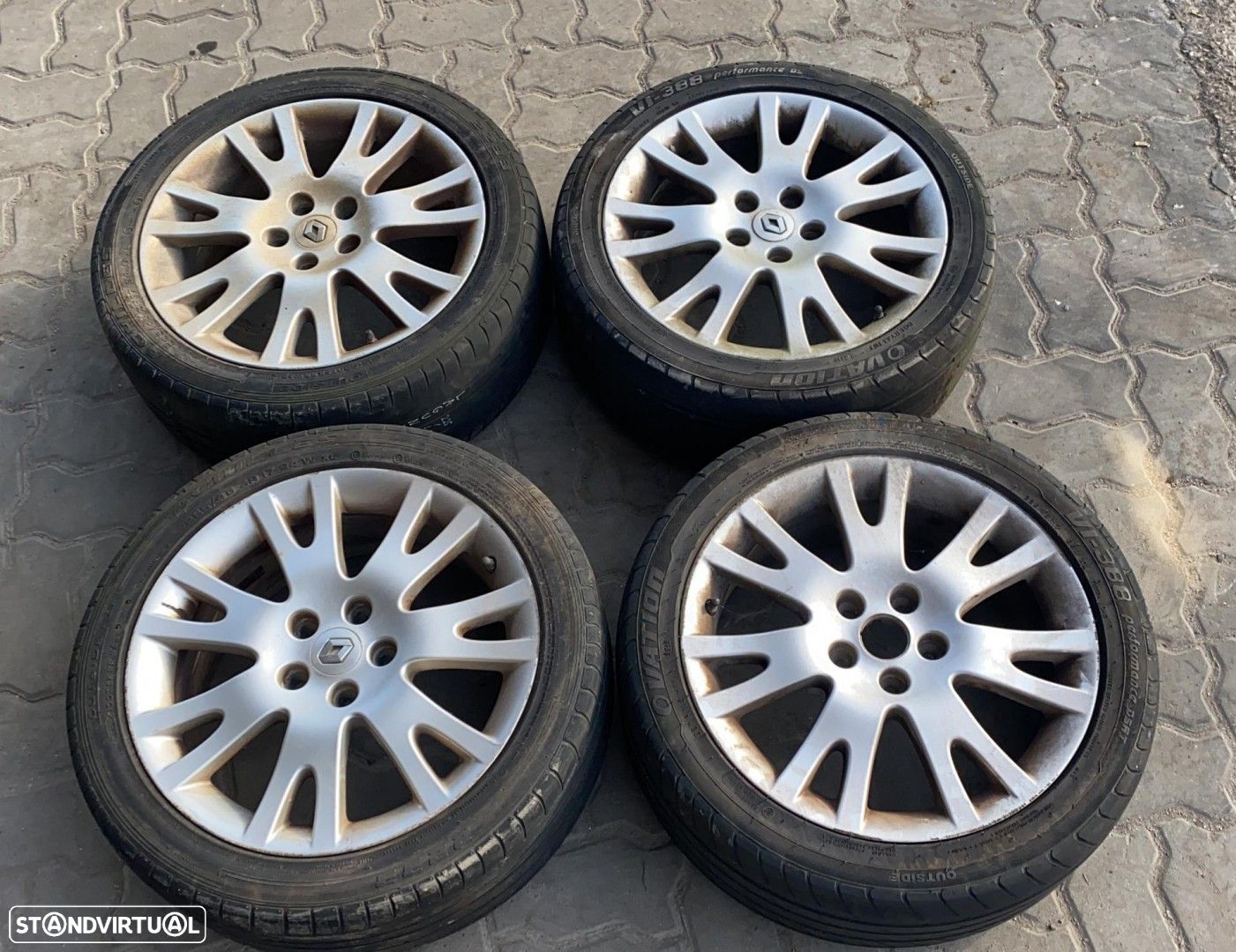 Jantes Renault R17 5x108 com pneus 225/45 - 1