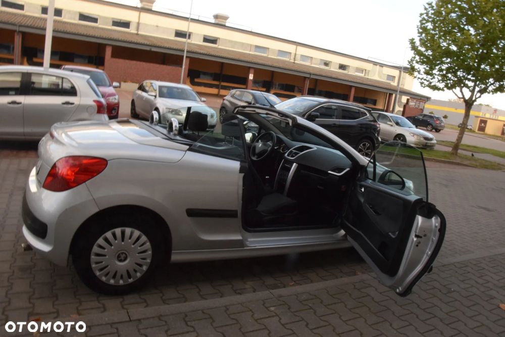 Peugeot 207 - 17