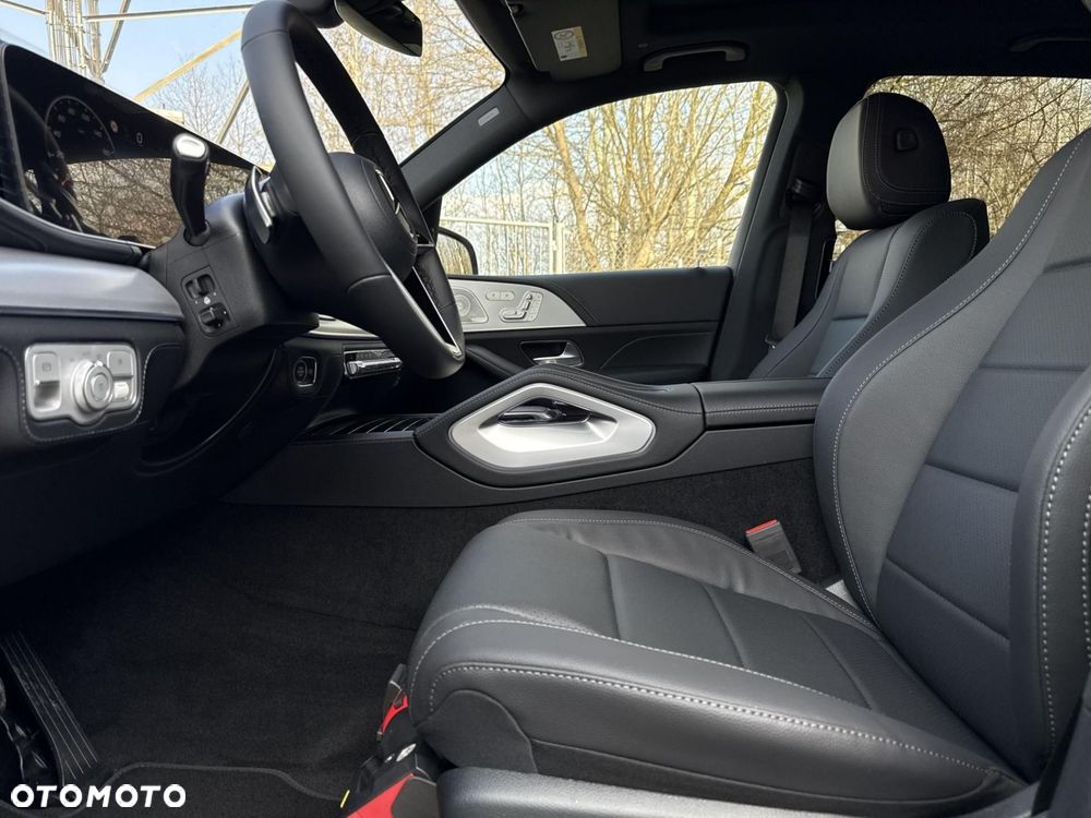 Mercedes-Benz GLE - 10