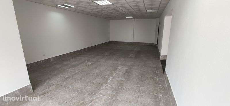 Loja Montijo -70m2 - Excelente localização - Grande imagem: 2/2