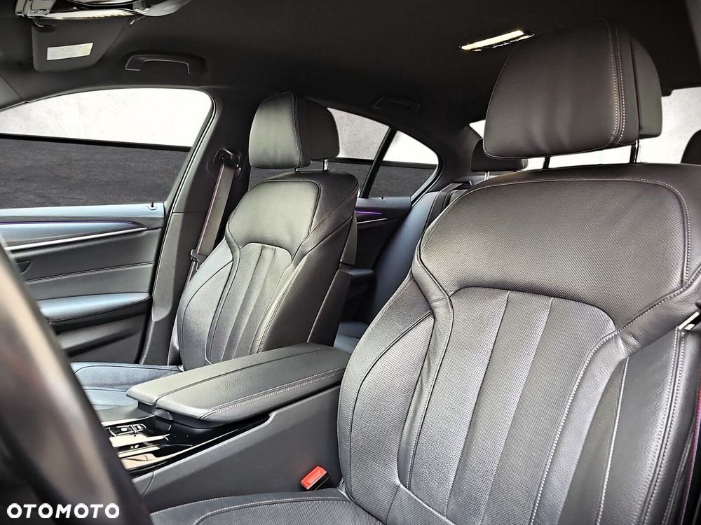 BMW Seria 5 - 12