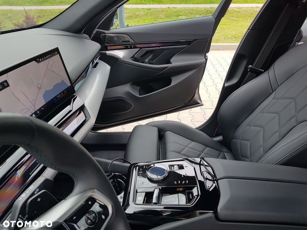BMW Seria 5 540d xDrive mHEV M Sport - 27