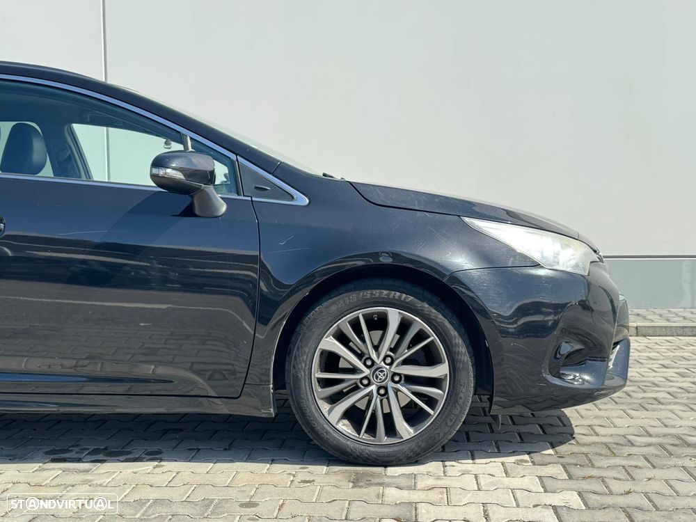 Toyota Avensis SW 2.0 D-4D Luxury+Navi - 8