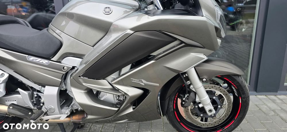Yamaha FJR - 12