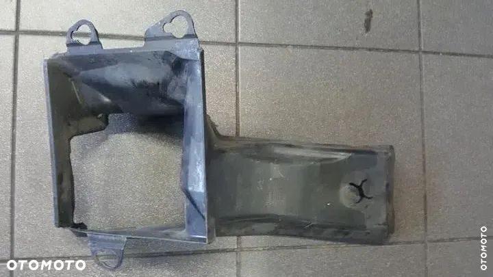 Dolot Powietrza Audi A6 C6 4F0145333B - 2
