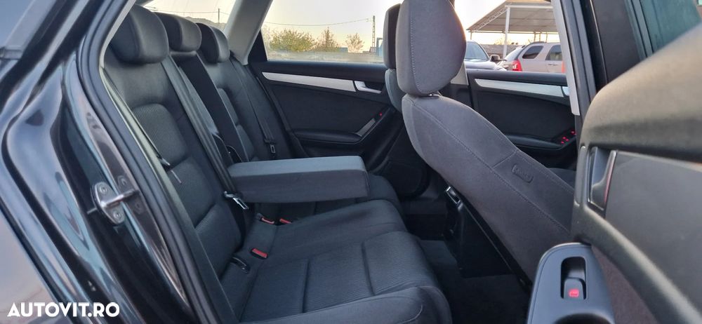 Audi A4 Avant 2.0 TDI DPF Ambiente - 22