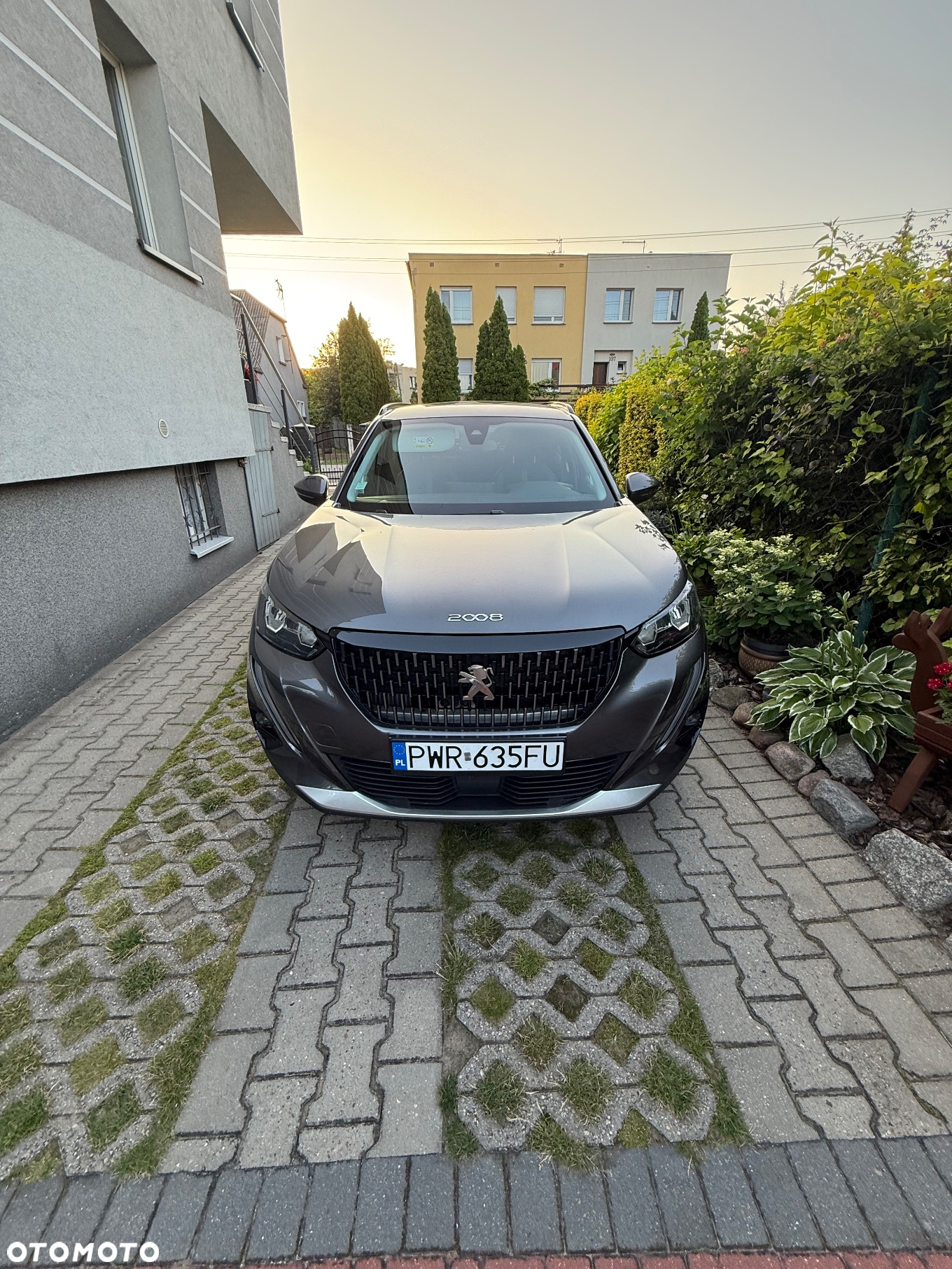 Peugeot 2008 PureTech 130 Allure - 2
