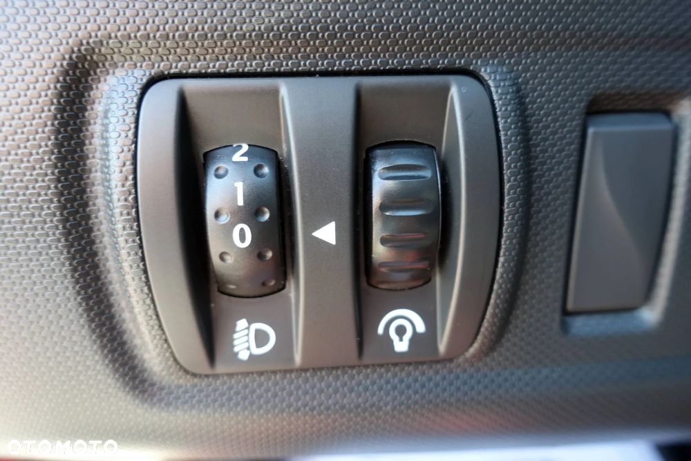 Renault Clio Energy dCi 75 Business - 23