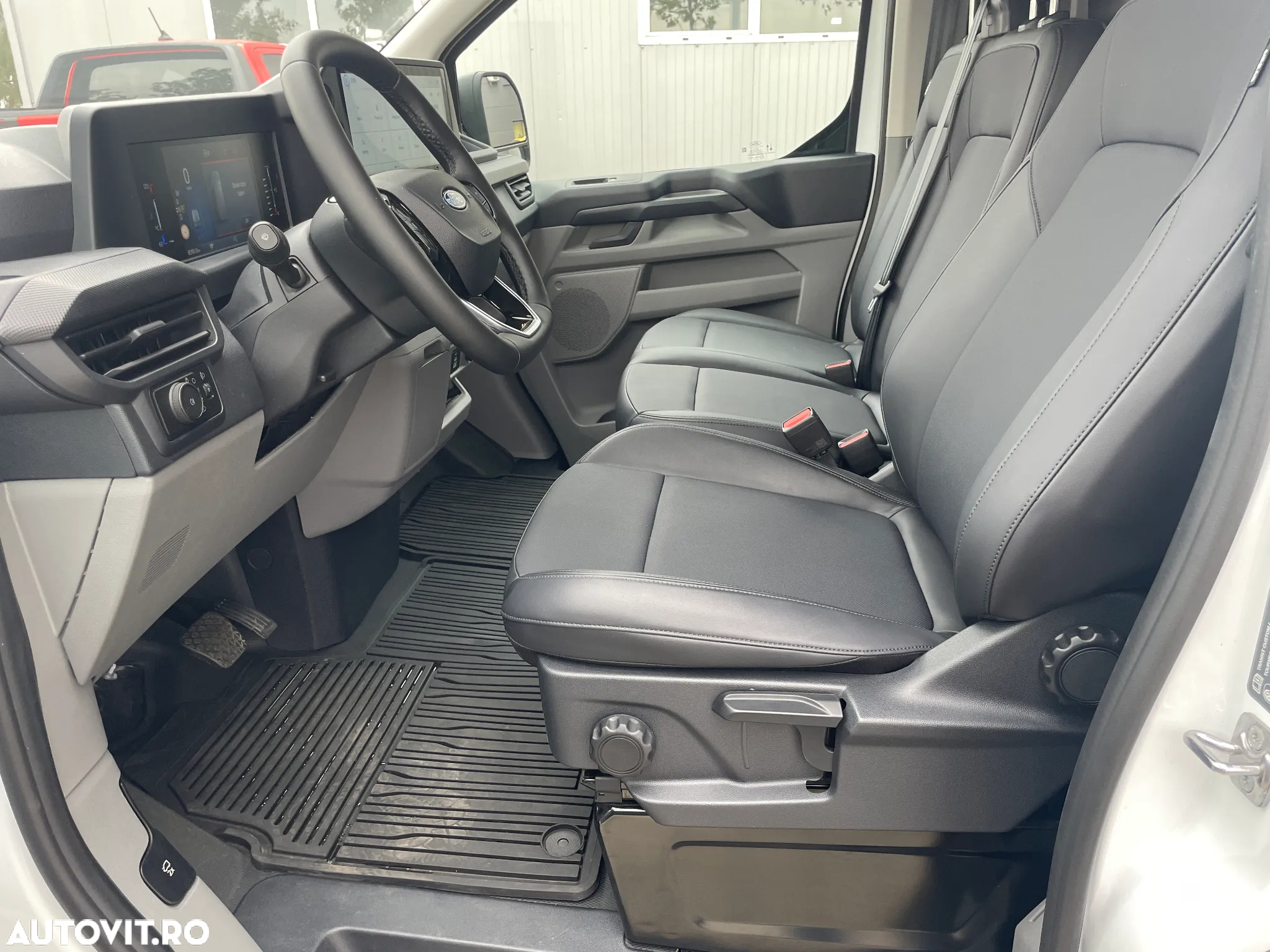 Ford Transit Custom Van 300L (L2H1) Trend 2.0L Panther 170 CP A8 FWD - 12