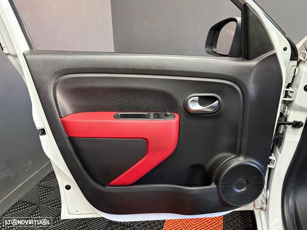 Renault Twingo 0.9 TCe Exclusive - 35