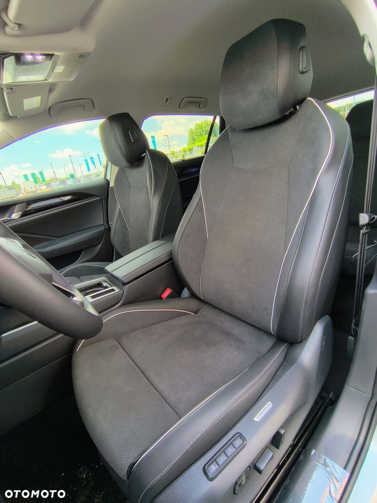 Volkswagen Passat - 9