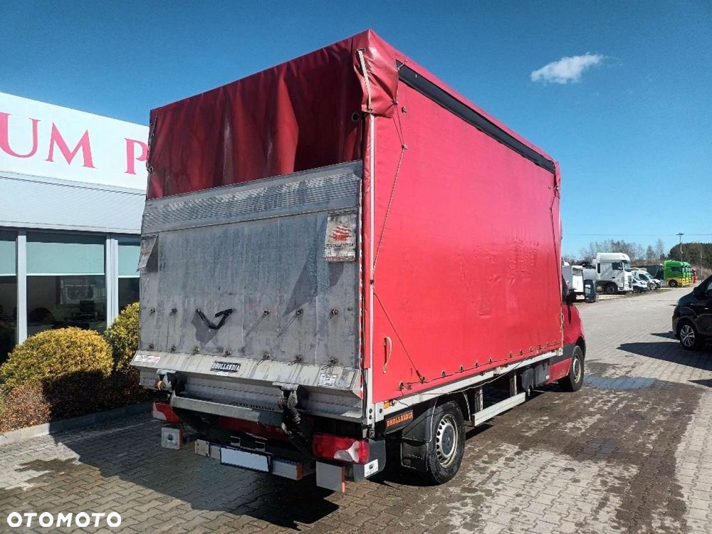 Mercedes-Benz Sprinter - 3