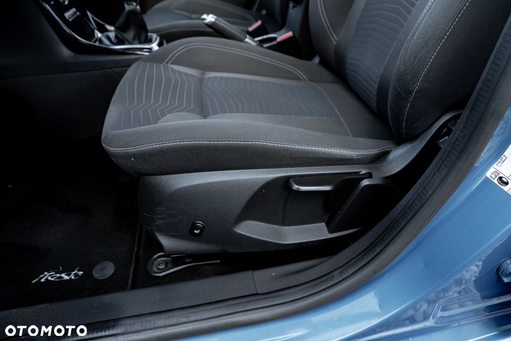 Ford Fiesta 1.0 EcoBoost Titanium - 18