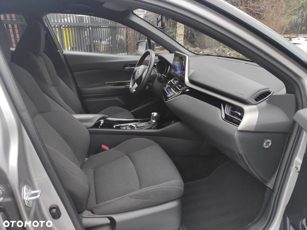 Toyota C-HR Style - 11