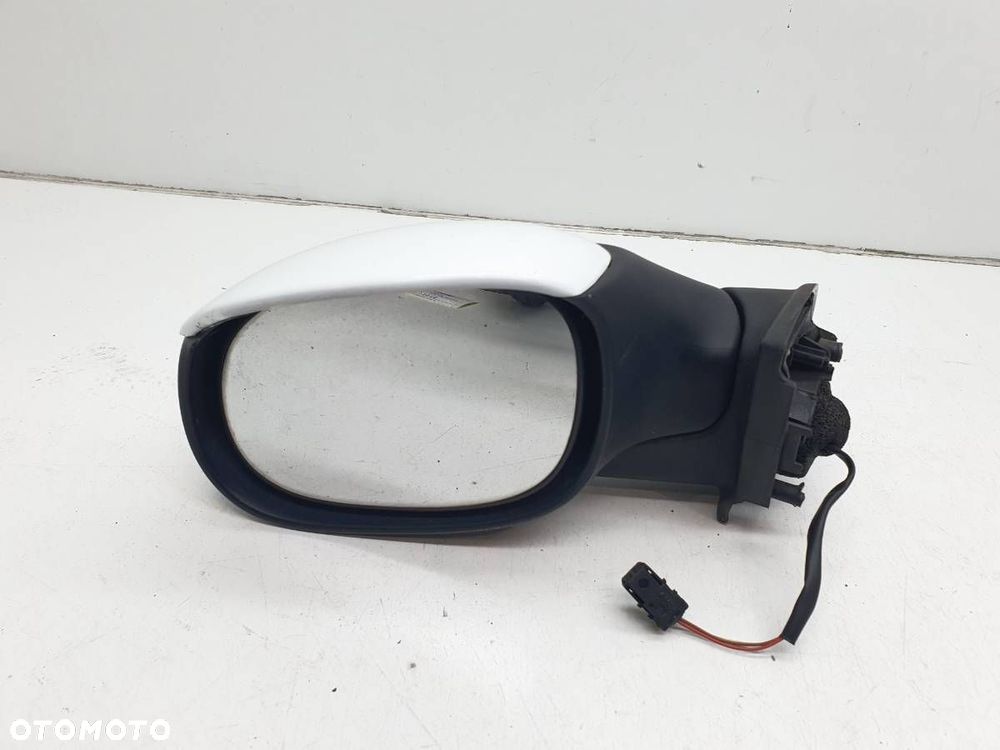 LUSTERKO LEWE CITROEN C3 I 2008 LIFT 3 PIN EUROPA - 4
