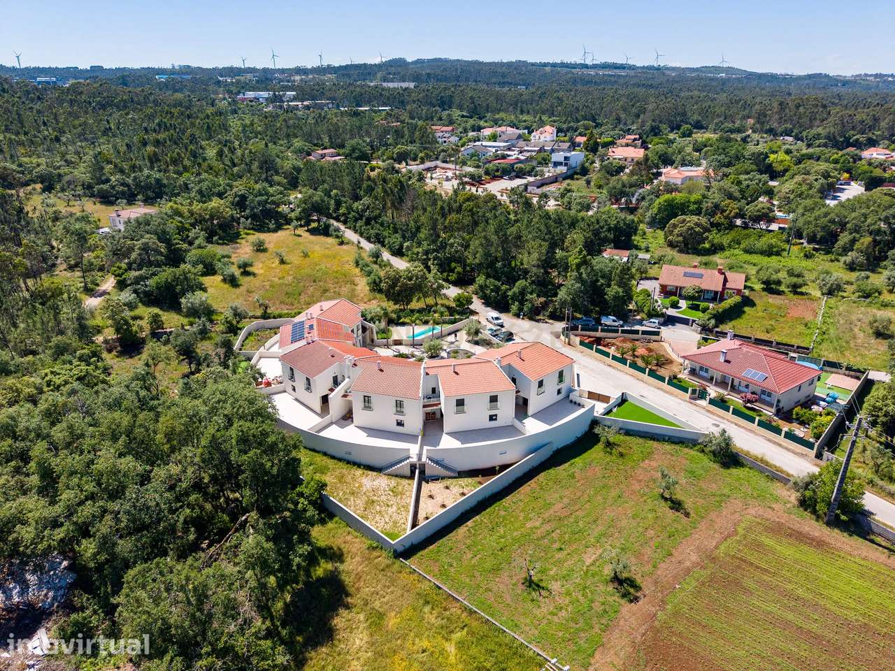 Moradia T3 geminada | 3 pisos | Piscina | Fátima, Ourém. - Grande imagem: 4/49
