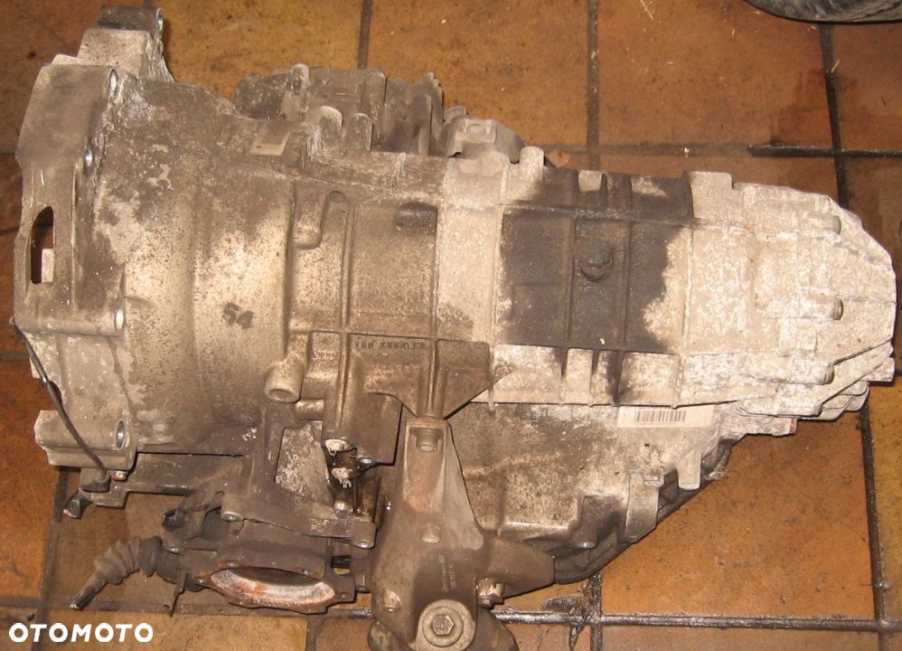 skrzynia biegów automat AUDI A4 B5 2.8 V6 CJW - 2