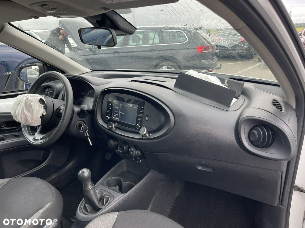 Toyota Aygo X 1.0 VVT-i Active - 10