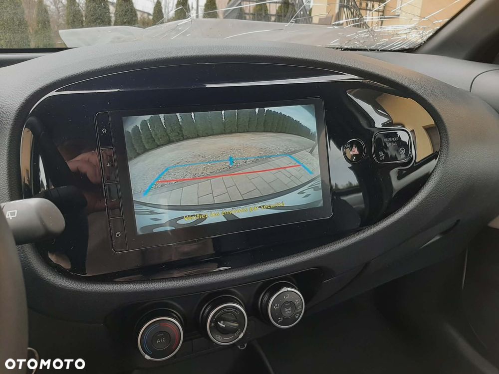 Toyota Aygo X Business Edition - 15