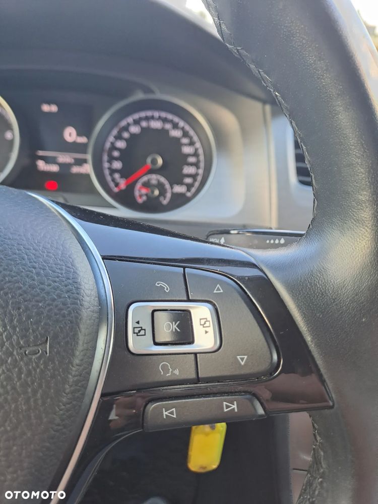 Volkswagen Golf 1.4 TSI BMT Comfortline - 11