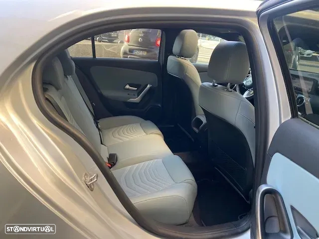 Mercedes-Benz A 250 e - 15
