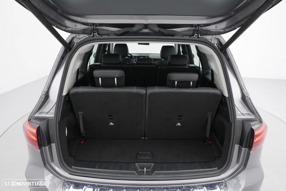 Mercedes-Benz GLB 200 Standard - 31