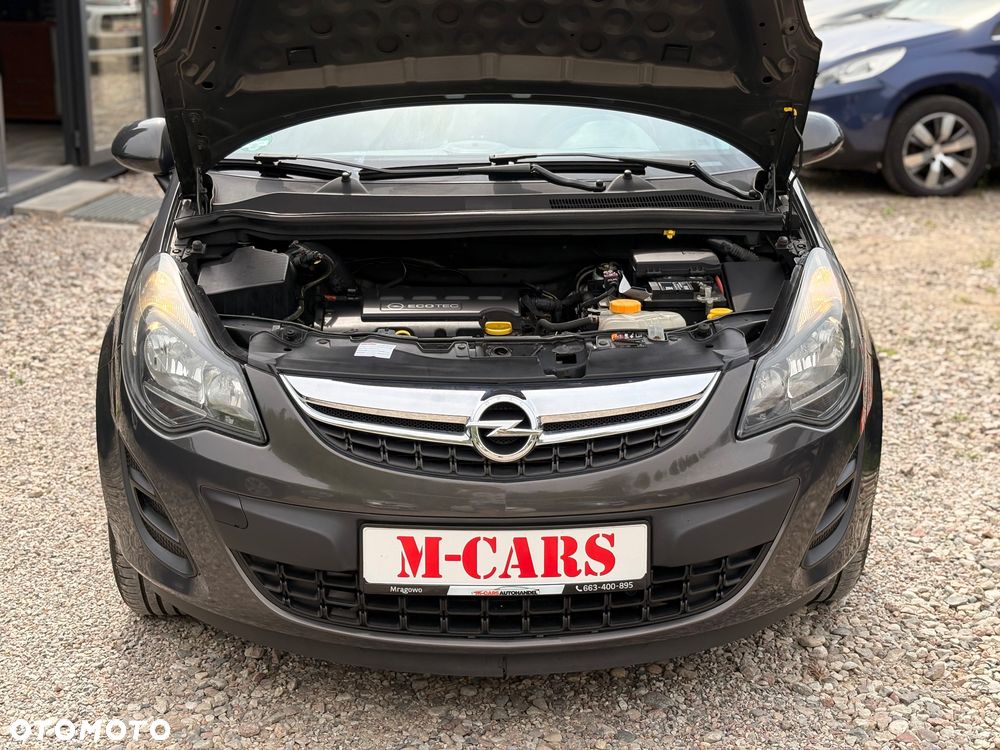 Opel Corsa 1.2 16V Essentia - 26
