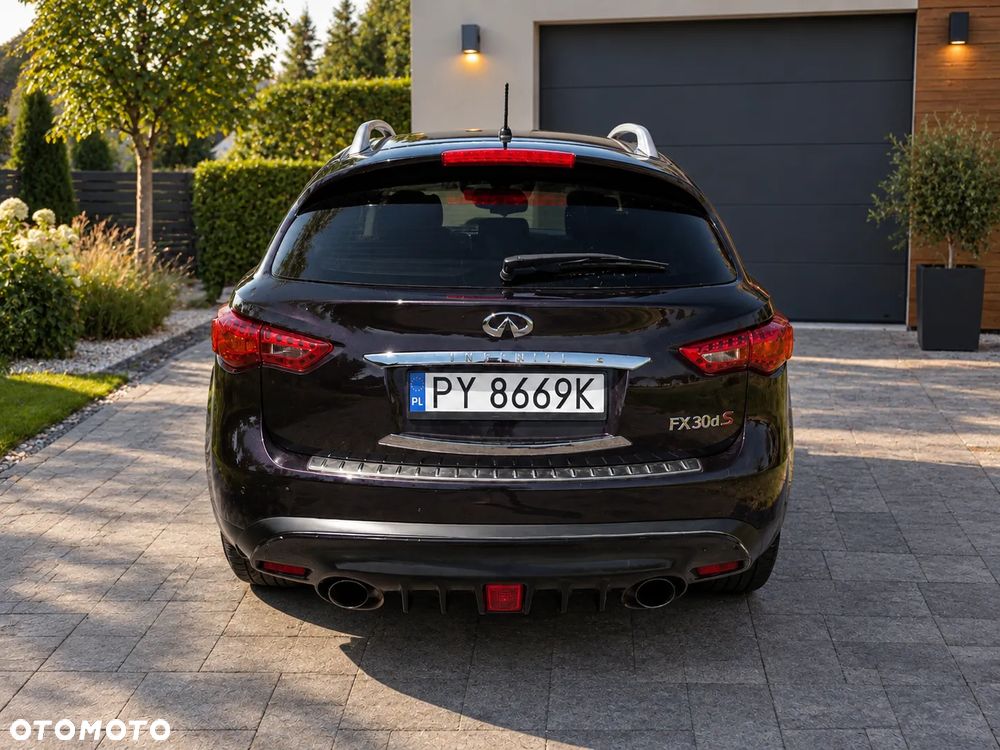 Infiniti FX FX30d S Premium - 4